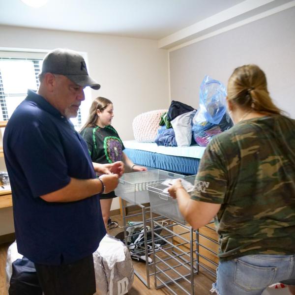 Students, parents and staff move in on Tuesday, Aug. 17, 2021. (Photo by Glenn Asakawa/University of Colorado)