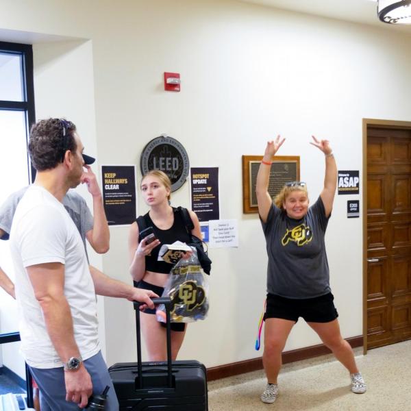 Students, parents and staff move in on Tuesday, Aug. 17, 2021. (Photo by Glenn Asakawa/University of Colorado)