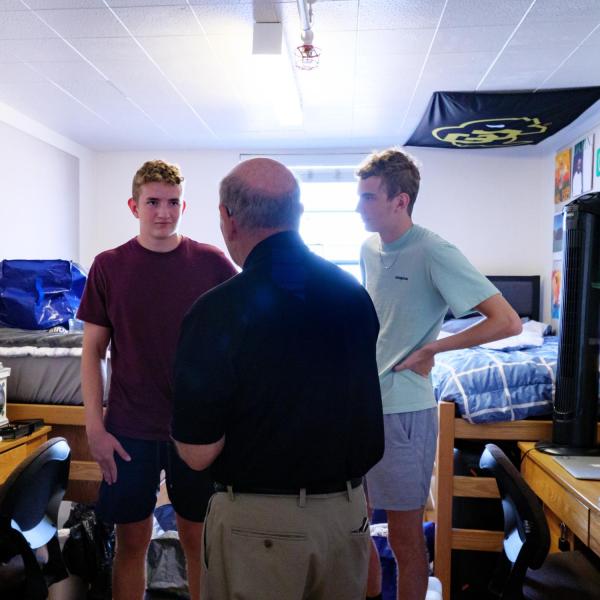 Chancellor Philip DiStefano greets new students and families during move-in