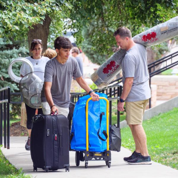 Scenes from move-in 2022