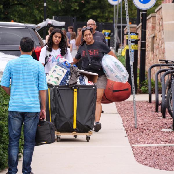 Scenes from move-in 2022