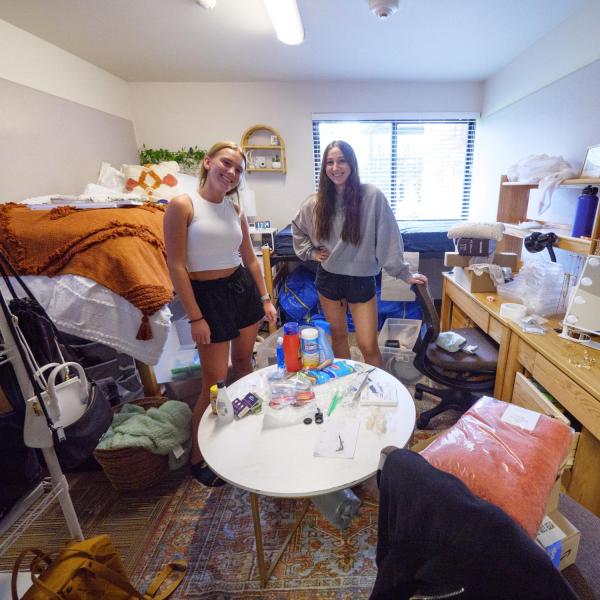 Scenes from move-in 2022