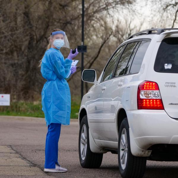 King Soopers partnered with the Colorado Emergency Operations Center to offer free COVID-19 drive-thru testing at the CU Boulder campus. (Photo by Patrick Campbell/University of Colorado)