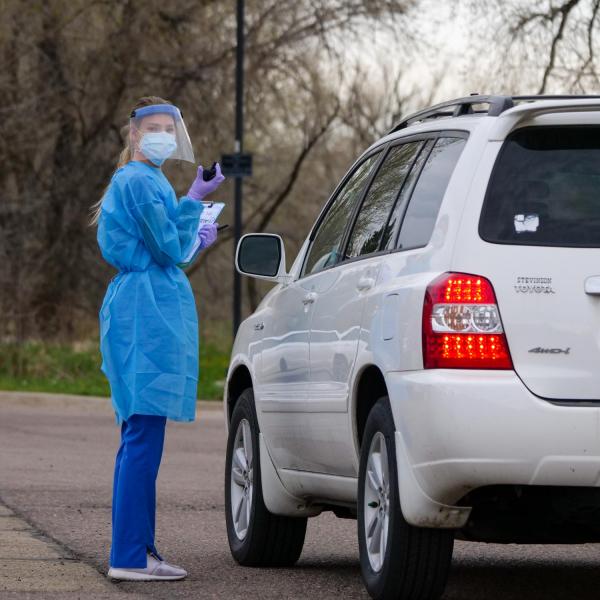 King Soopers partnered with the Colorado Emergency Operations Center to offer free COVID-19 drive-thru testing at the CU Boulder campus. (Photo by Patrick Campbell/University of Colorado)