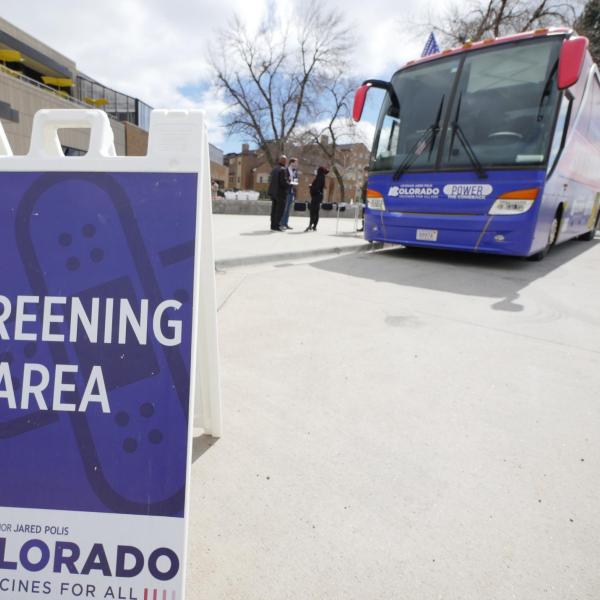 A mobile COVID-19 vaccination bus is parked at the Williams Village residence complex at CU Boulder. (Photo by Casey A. Cass/University of Colorado)
