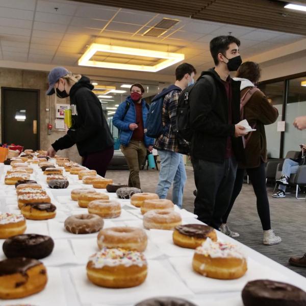 Donuts with the engineering dean, Keith Molenaar. Photo by Casey A. Cass.