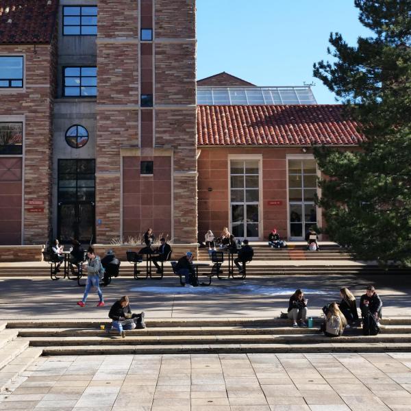 People on campus between classes on the first day back from winter break. Photo by Patrick Campbell.