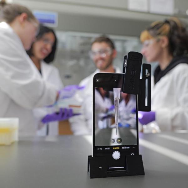 CU Boulder researchers have invented a new method for counting microorganisms on a smart phone
