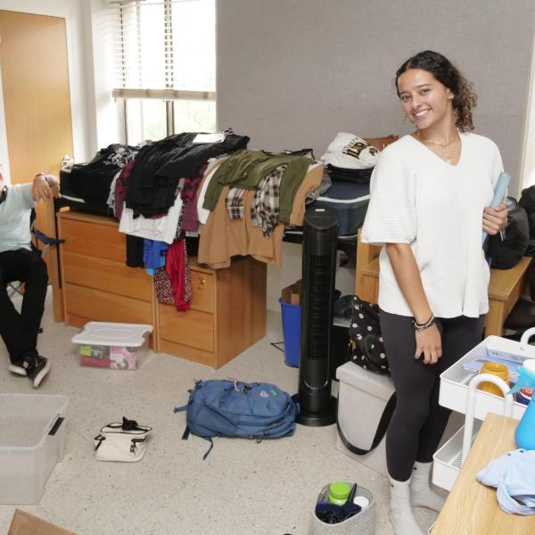 Scenes from move-in 2022