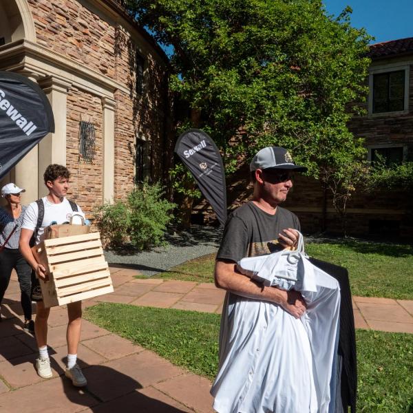 Scenes from move-in 2022