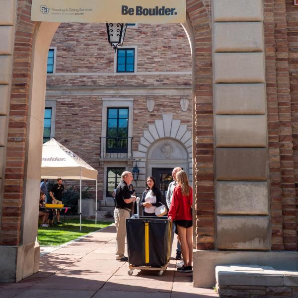 Scenes from move-in 2022