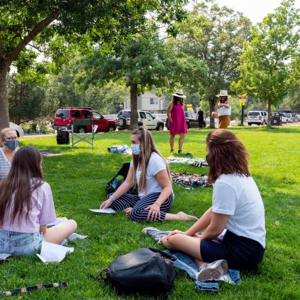 School of Education students meet at Bear Creak Park in South Boulder for an outdoor classroom session. (Photo by Patrick Campbell/University of Colorado)