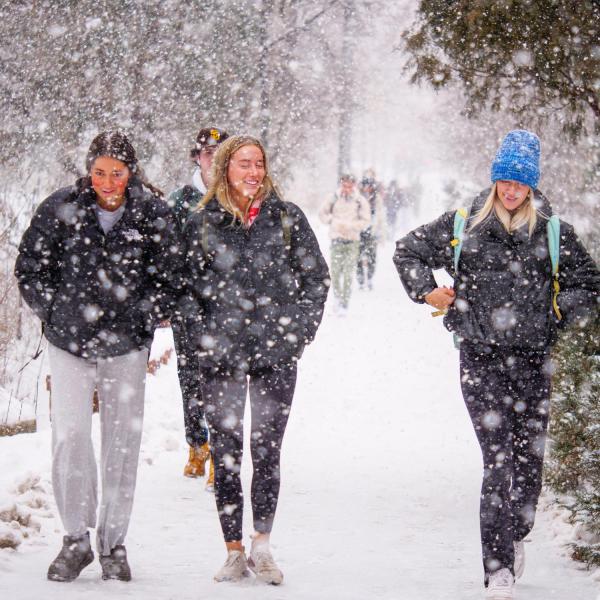 Snow on campus. Photo by Glenn Asakawa.