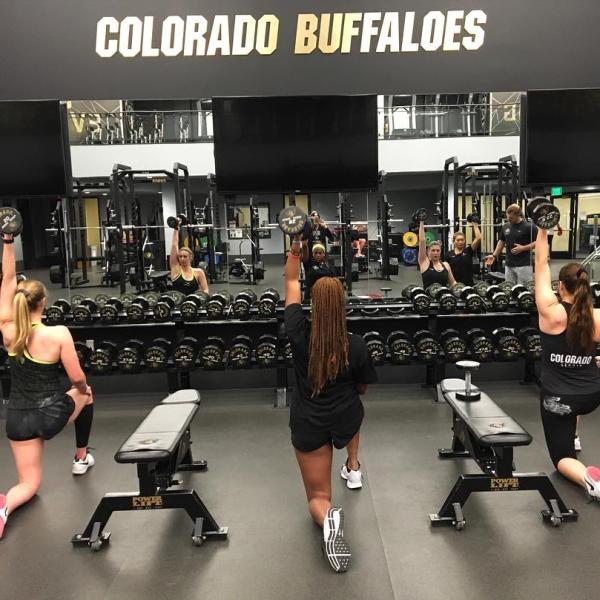 The CU tennis team loves a good afternoon workout! Instagram photo by @CUBuffsTennis.