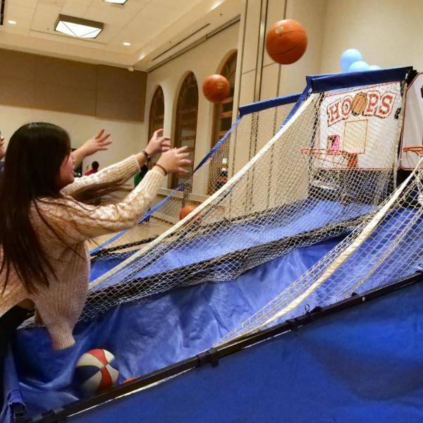 Student shoot hoops during the 2018 WinterFest in the UMC. Photo by Casey A. Cass.