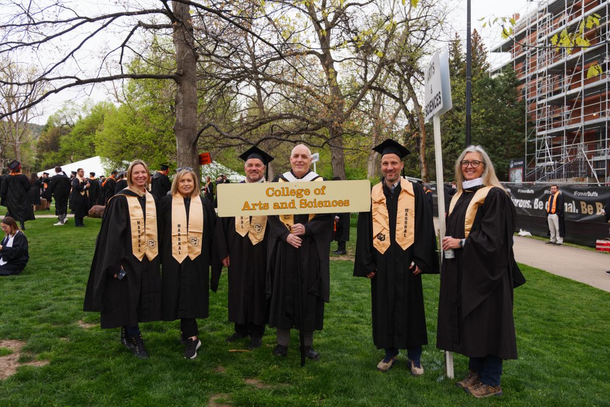 commencement volunteers