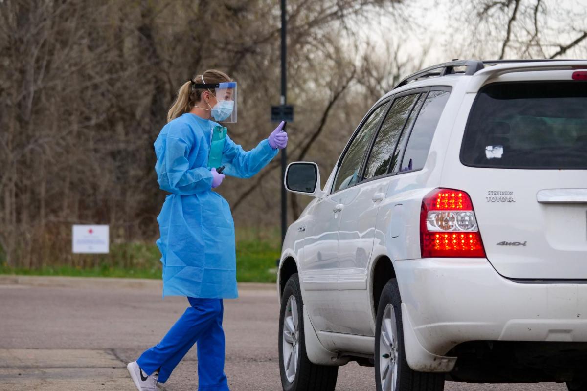 King Soopers partnered with the Colorado Emergency Operations Center to offer free COVID-19 drive-thru testing at the CU Boulder campus. (Photo by Patrick Campbell/University of Colorado)