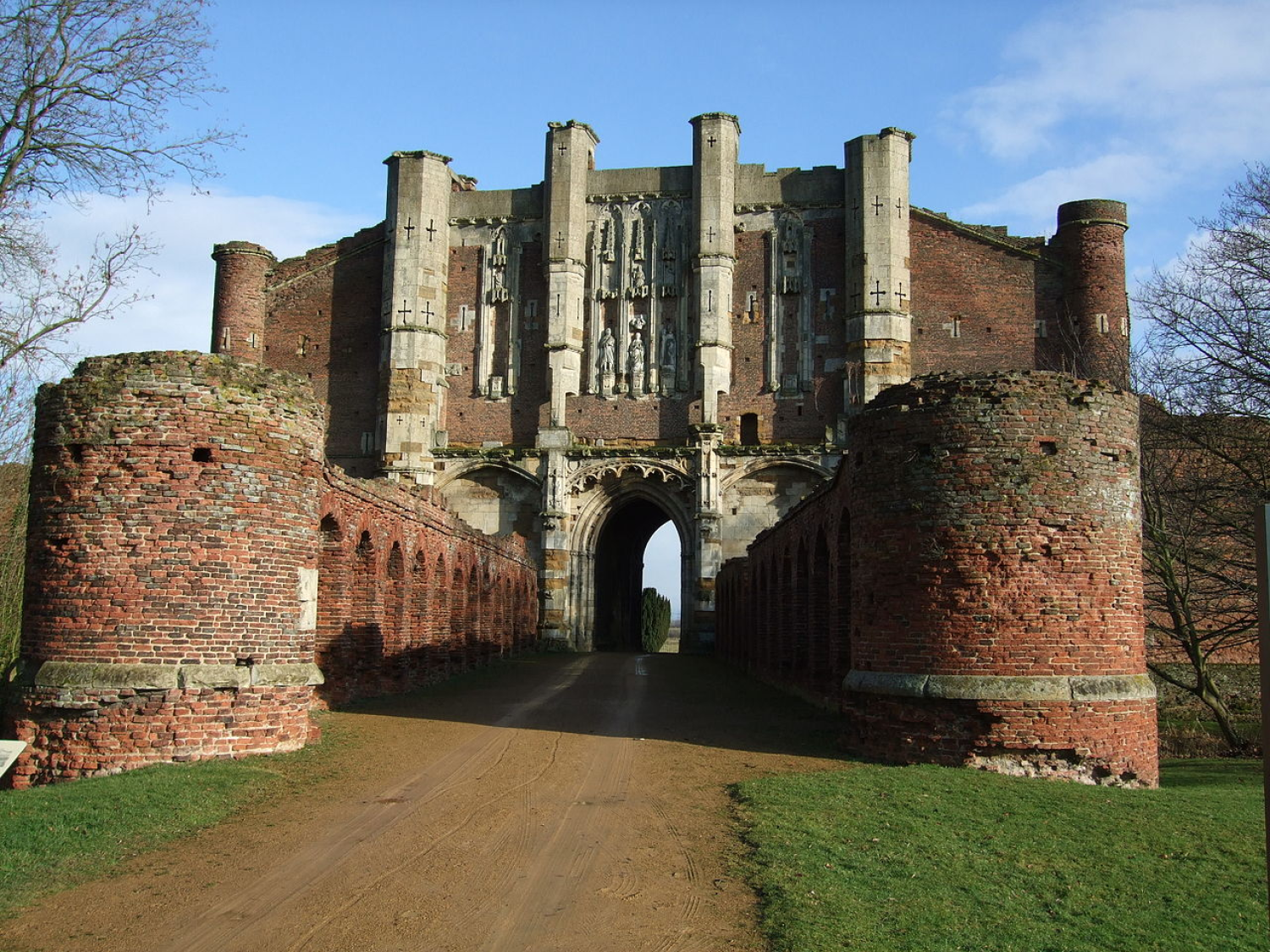 Ruins of a large stone building