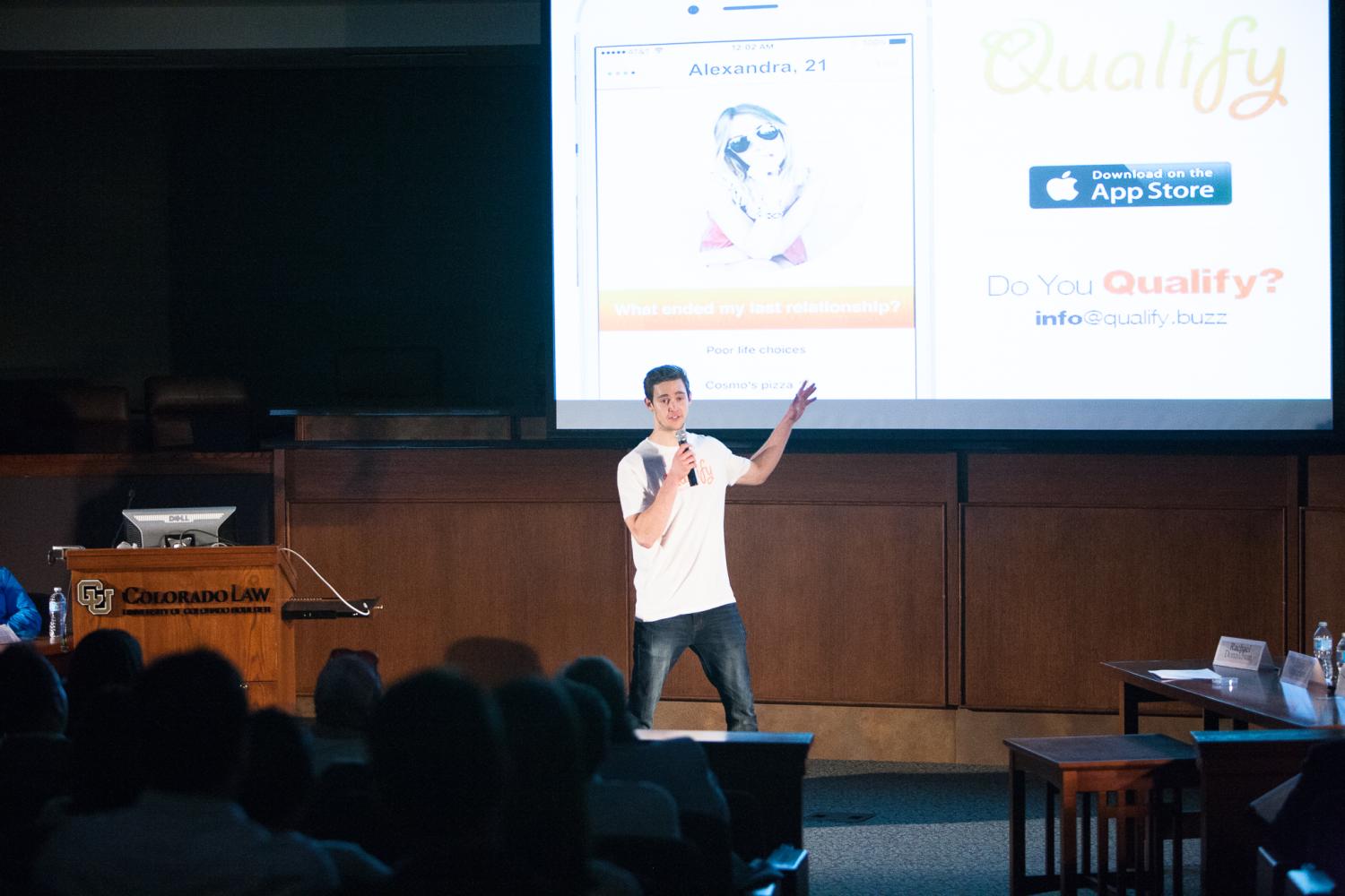 Student presents at 2015 New Venture Challenge