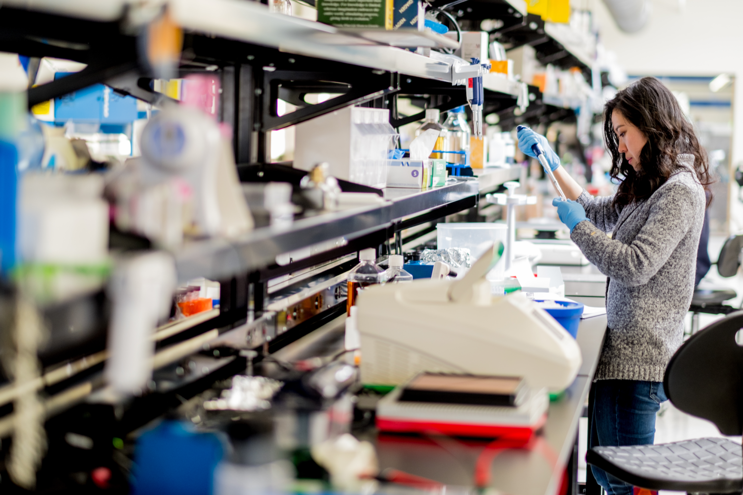 Researcher works in the Inscripta lab
