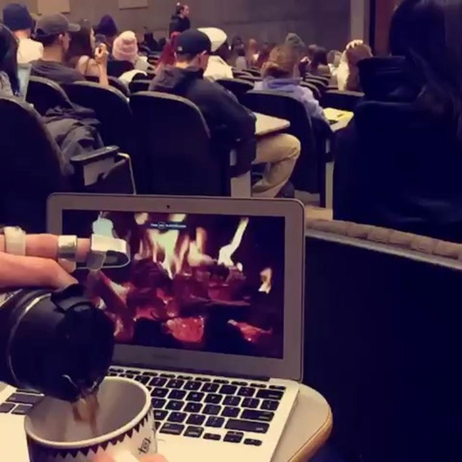 When you want to enjoy the snow but have to go to class ... | Credit @thejakeshake