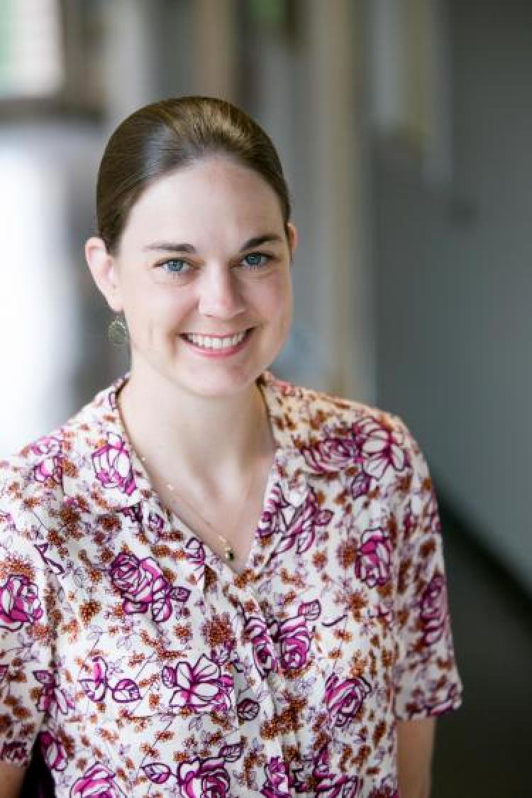 Meredith MacGregor headshot