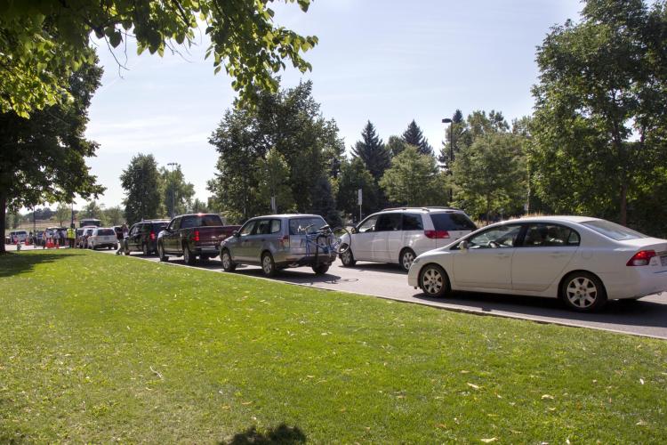 Traffic on campus during move-in 2016