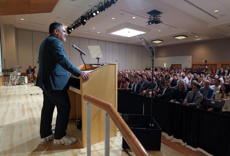 Chancellor Justin Schwartz delivering his inaugural State of the Campus address