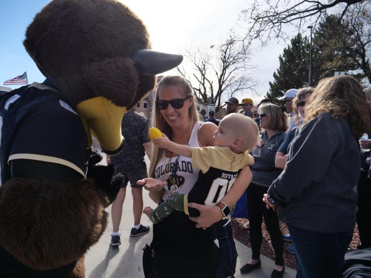 Scene from Homecoming 2018. Photo by Glenn Asakawa.