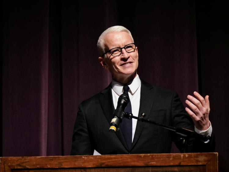 Anderson Cooper speaks on campus. Photo by Glenn Asakawa.