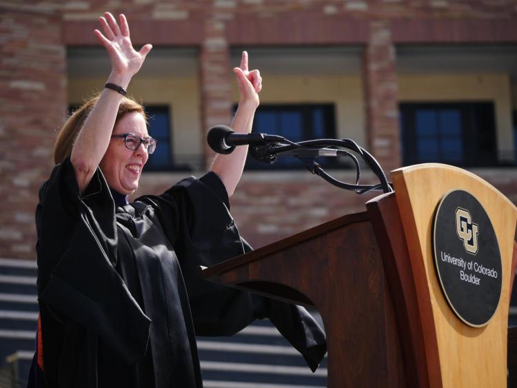 Featured commencement speaker Oregon Gov. Kate Brown addresses the class of 2018. Photo by Patrick Campbell.