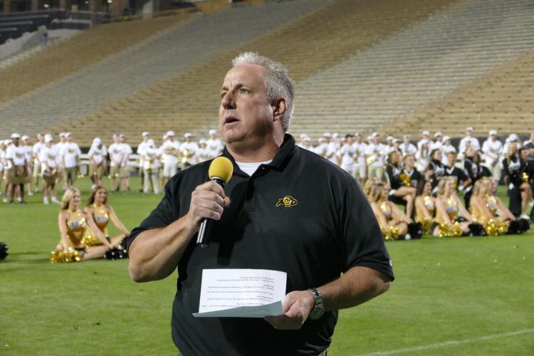 Kevin MacLennan addresses first-year students at the 2015 CU Kickoff at Folsom Field