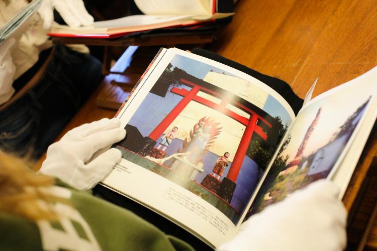 Students explore the Special Collections for class on Japanese literature and culture.