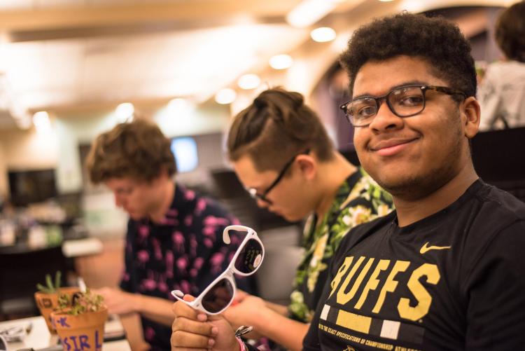 Students do crafts in the UMC