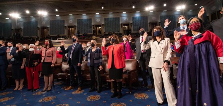 Members of the United States' 11th Congress are sworn in at the Capitol