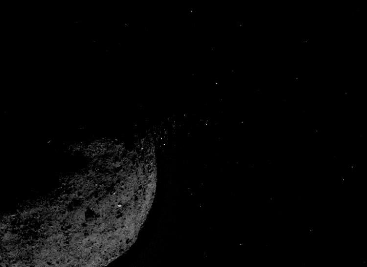 Image of particles ejected from the surface of Bennu in January 2019.
