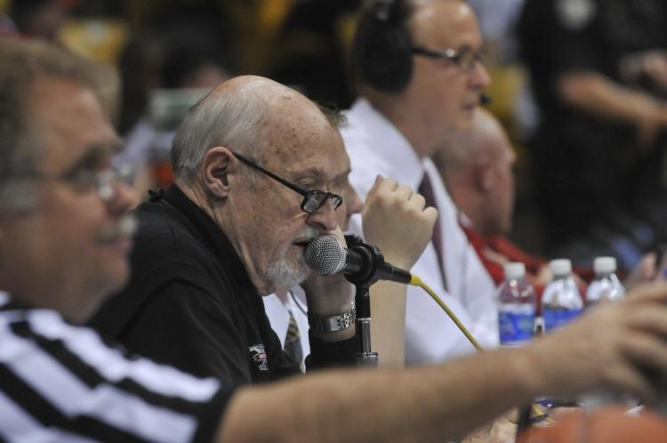 Alan Cass announces CU basketball game