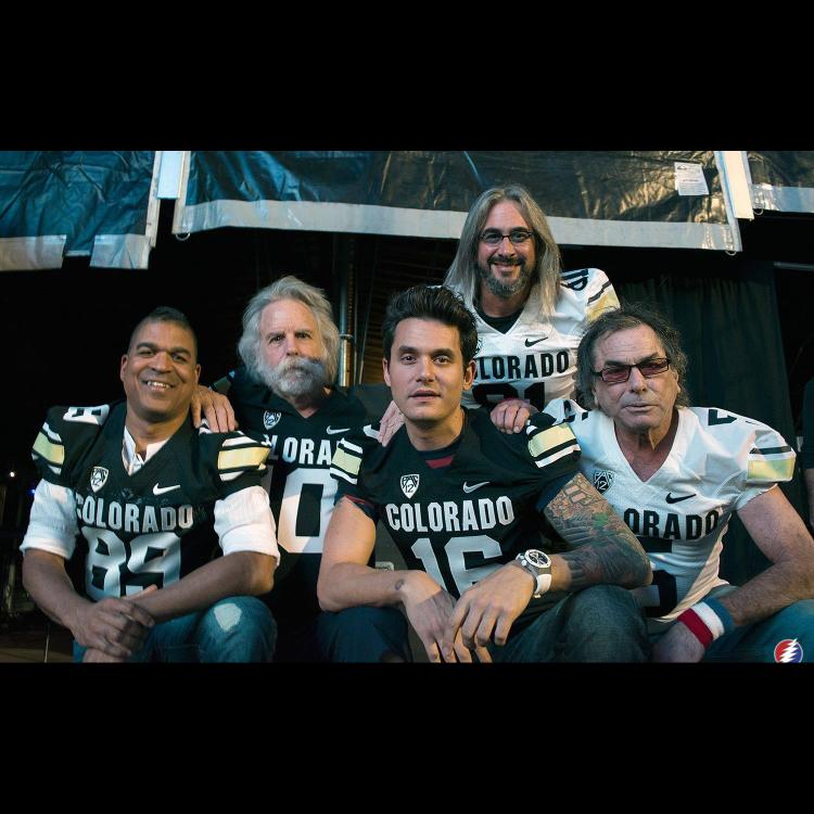 Dead and Company members takes photo in Buffs jerseys