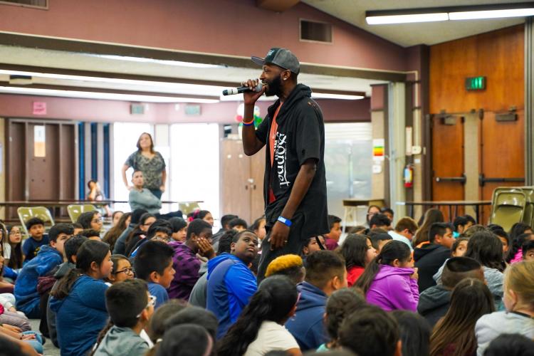 Devon Glover, The Sonnet Man, performing at Gracey Elementary School in Merced, CA