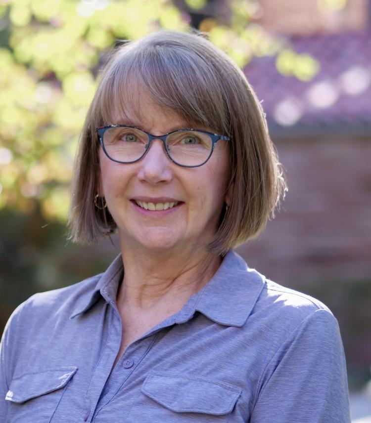 Leslie Irvine
