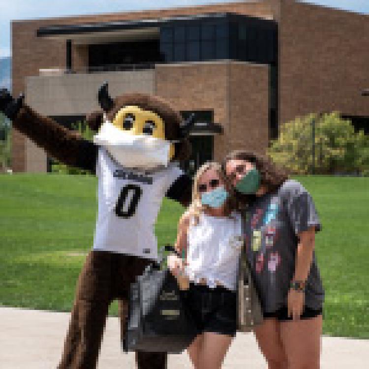 Scenes from move-in 2020
