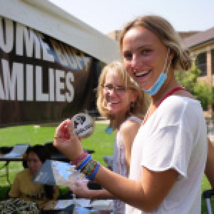 Scenes from move-in 2021