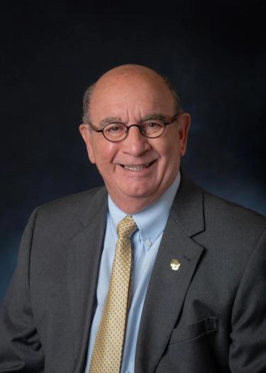 Chancellor Phil DiStefano