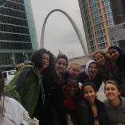 St. Louis | Students stop for some sightseeing on their way to Tennessee.