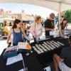 Volunteers help students and families during move-in