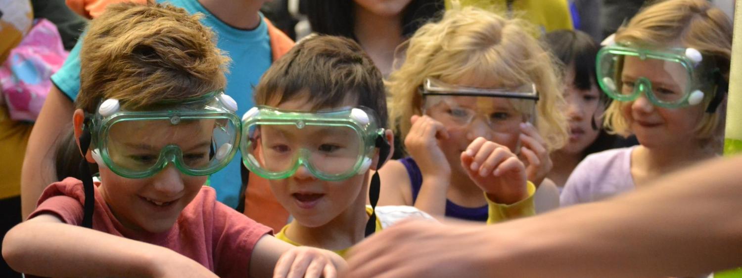 Kids participate in 'sink or swim' lab demonstration