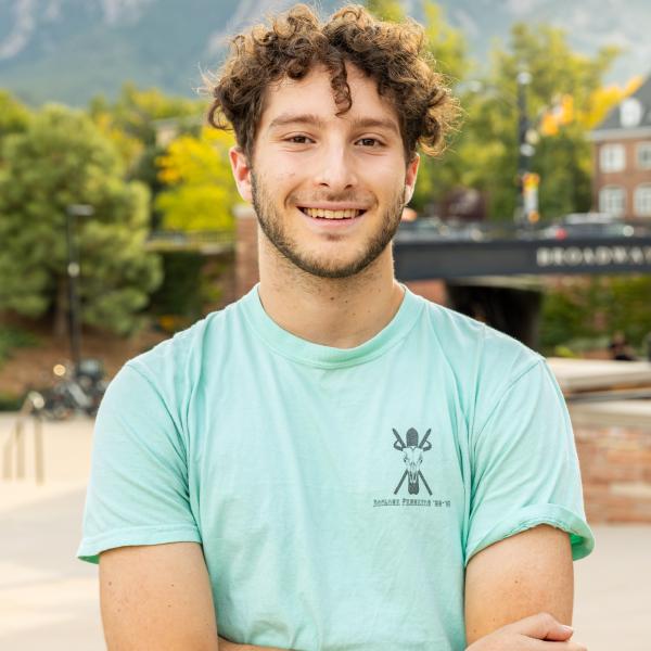 Ryan Venturi headshot