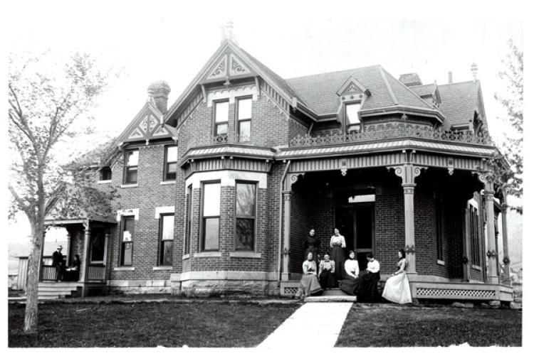 Historic photo of the Cottage