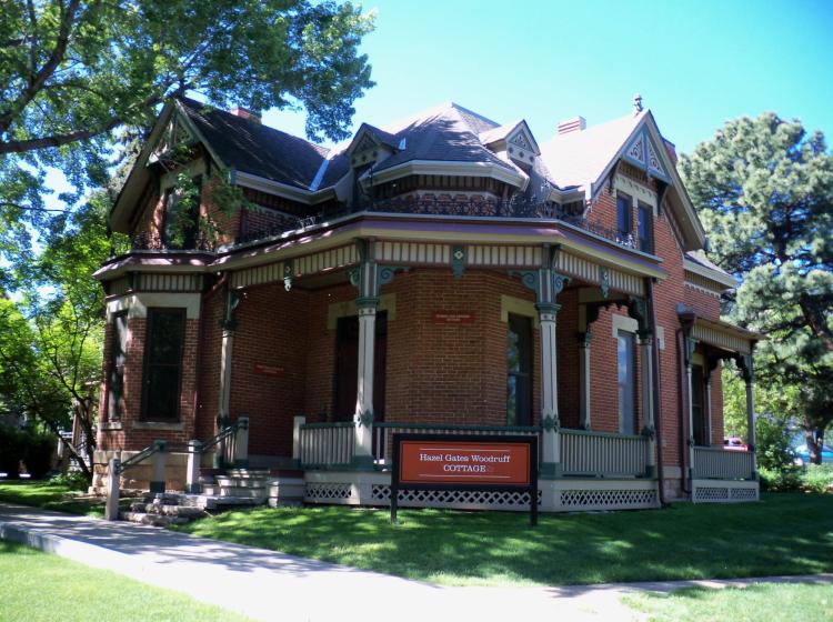 Gates Woodruff Cottage Building